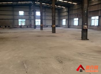 咸安银泰百货2200m²厂房出租，参考报价：面议