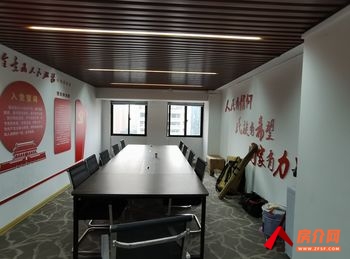 岳阳中建岳阳中心168m²写字楼出租，参考报价：5500元/月