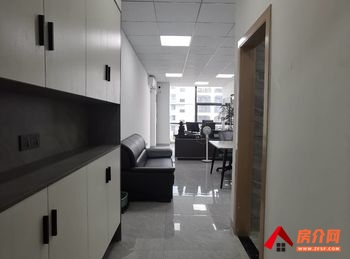 汇景城55m²写字楼出租，参考报价：1500元/月