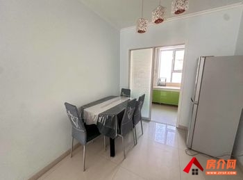 博乐中央名筑，2室2厅房子出租(整租)，租金每月1250元