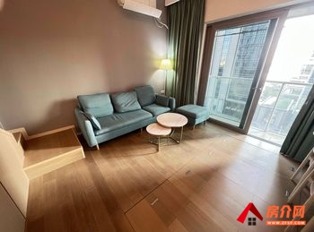 广州黄埔保利鱼珠港(商住楼) 1室1厅房子出租(整租)，租金每月3800元