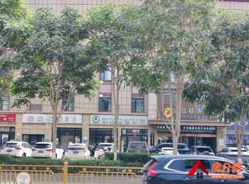 喀什市喀什城区110m²商铺转让，参考报价：8333元/月
