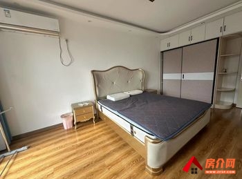 东海西双湖壹号，2室2厅房子出租(整租)，租金每月1800元