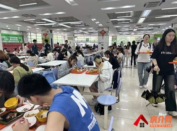 海曙鼓楼28m²商铺转让，参考报价：3000元/月