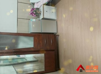 龙沙龙门小区，2室1厅房子出租(整租)，租金每月700元