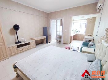 江夏联投广场(商住楼)，1室1厅房子出租(整租)，租金每月1500元