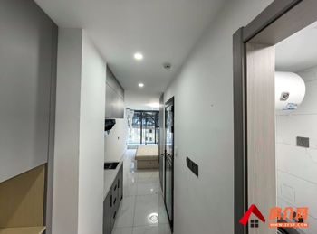 高新区高新芳华，1室1厅房子出租(整租)，租金每月1600元