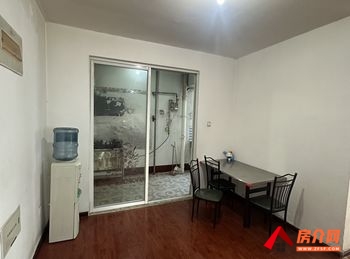 滕州碧水云天中央城(B区)，2室2厅房子出租(整租)，租金每月1333元