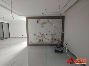 昆明东聚嘉信商务中心 >182m²写字楼出租，参考报价：3822元/月
