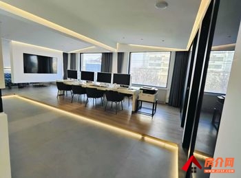 库尔勒老城区220m²商铺转让，参考报价：面议