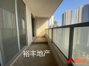 禅城翠堤明珠，5室2厅二手房出售,报价：558万元