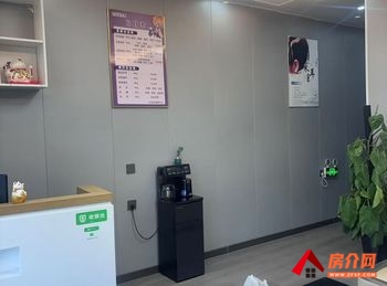 昌吉昌吉市中心路汇嘉时代购物中心110m²商铺转让，参考报价：面议