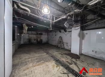 沙河口中山公园400m²商铺出租，参考报价：面议