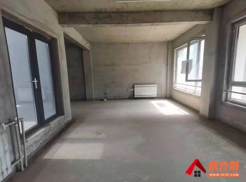 大连中山东港500m²商铺出租，参考报价：面议