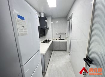 旌阳保利香雪国际，3室2厅房子出租(整租)，租金每月2000元