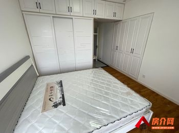 旌阳世家城南1号，3室2厅房子出租(合租)，租金每月399元