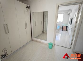 振兴福春小区，1室1厅房子出租(整租)，租金每月800元