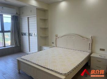 桂林灵川中豪国际 1室1厅房子出租(整租)，租金每月800元