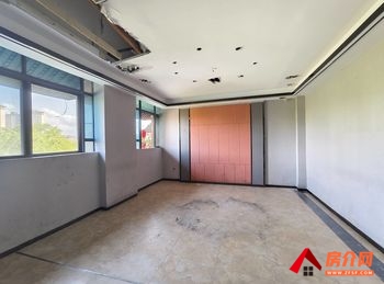 章江新区梅关大道1200m²商铺出租，参考报价：面议