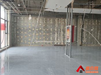 哈密天马购物中心303.2m²商铺转让，参考报价：面议