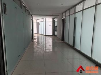 证券大厦 >711m²写字楼出售，参考报价：352万元