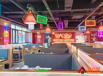 肃州酒泉城区300m²商铺转让，参考报价：面议