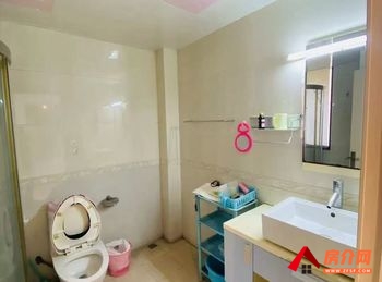 马鞍山花山东方明珠一村,3室2厅房子出租(整租)，租金每月2200元