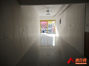 兰山苗庄小区25m²商铺转让，参考报价：5000元/月