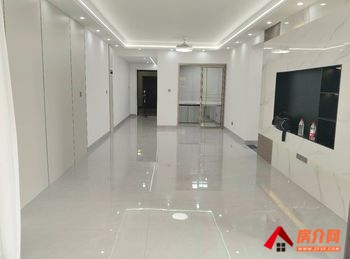 新中美帝景湾花园小区房屋出售，清城新中美帝景湾花园，4室2厅，报价：40万元