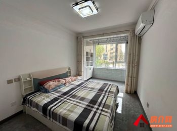 荣城华府小区房屋出售，曹妃甸荣城华府，3室2厅，报价：71万元