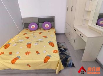 乌鲁木齐开发区和兴帝景 4室1厅房子出租(合租)，租金每月900元