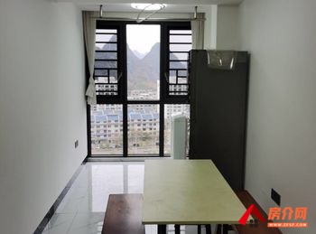 贺州八步香槟城,1室2厅房子出租(整租)，租金每月1400元