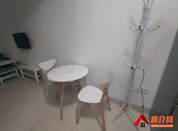 龙岩新罗清华御景,1室1厅房子出租(整租)，租金每月900元