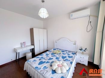 张家堡新区小区房屋出租，经开区张家堡新区，3室2厅房子出租(合租)，欢迎联系