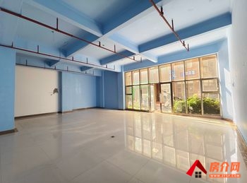 五华北市区300m²商铺出租，参考报价：7500元/月