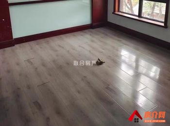 润州万科红郡，5室2厅别墅出租(整租)，租金每月3333元