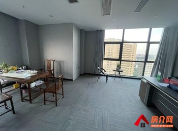 万方350m²写字楼出租，参考报价：面议