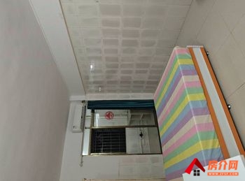 龙华滨濂新村五队自建房，1室0厅房子出租(整租)，租金每月830元