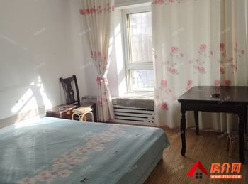 镜铁紫轩花苑，2室2厅房子出租(整租)，租金每月1500元
