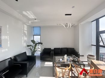 东聚嘉信商务中心 >222m²写字楼出租，参考报价：5994元/月