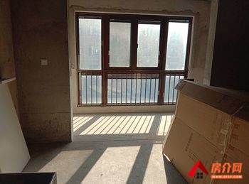 东盛阳光新城小区房屋出售，海州东盛阳光新城，3室2厅，报价：140万元