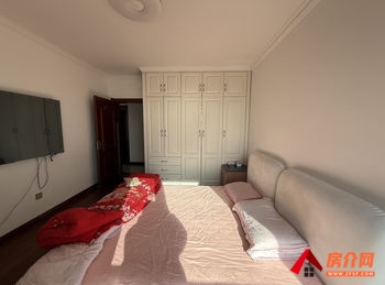 御景龙湾小区房屋出售，连云港海州御景龙湾,3室2厅，报价：220万元