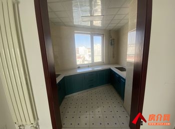 城西海宏一号D区，3室2厅房子出租(整租)，租金每月2400元