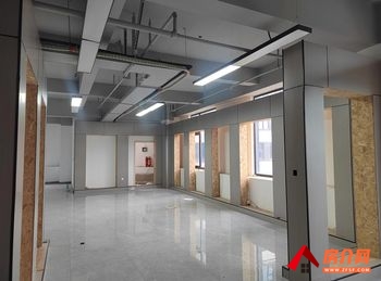 宏伟中心285m²写字楼出租，参考报价：5700元/月