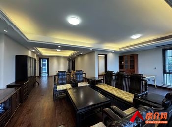 东莞松山湖万科虹溪诺雅,4室2厅房子出租(整租)，租金每月8500元