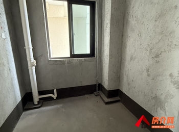 中梁湫水铭邸小区房屋出售，台州三门中梁湫水铭邸,3室2厅，报价：90万元