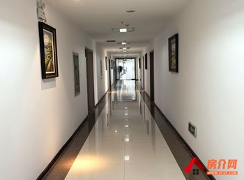 呼和浩特吉美大厦230m²写字楼出租，参考报价：8280元/月