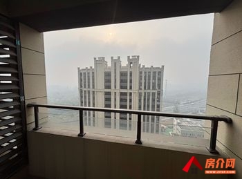 苏宁悦城小区房屋出售，鼓楼苏宁悦城，3室2厅，报价：62万元