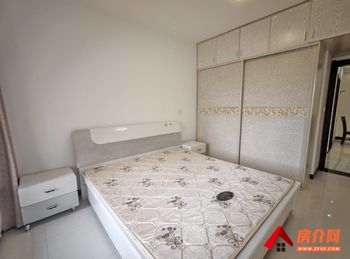 红河弥勒湖泉湾1号,2室2厅房子出租(整租)，租金每月1700元