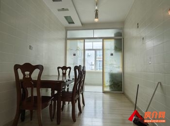 红河开远龙苑小区,3室2厅房子出租(整租)，租金每月1000元